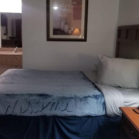 Hotel King Ac Wi-Fi Hotel 2061 Booking Стилуотър Екстериор снимка