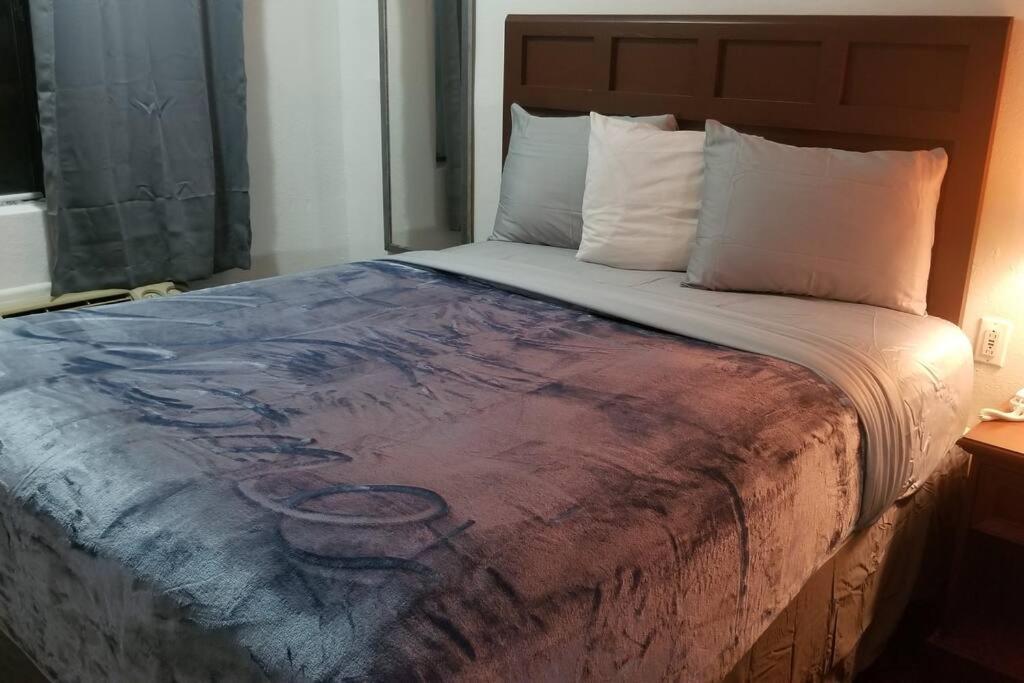 Hotel King Ac Wi-Fi Hotel 2061 Booking Стилуотър Екстериор снимка